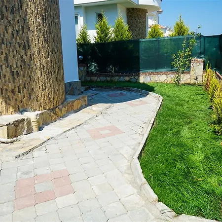 Huzur Nyaraló